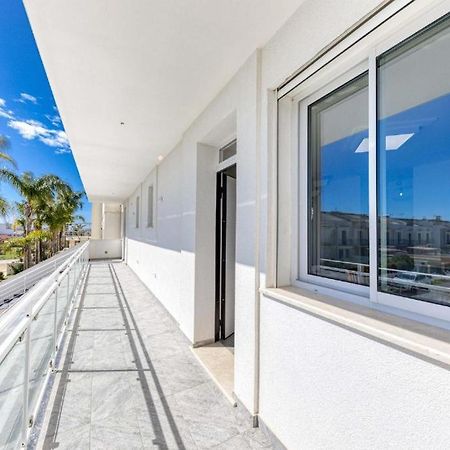 Residence Mia Amelie Торре-Сан-Джованни-Удженто Экстерьер фото