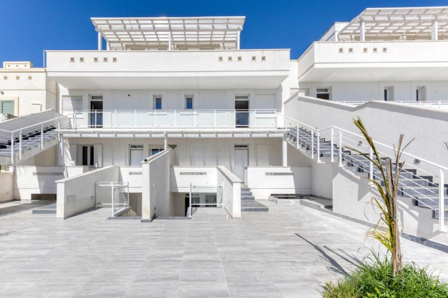Residence Mia Amelie Торре-Сан-Джованни-Удженто Экстерьер фото